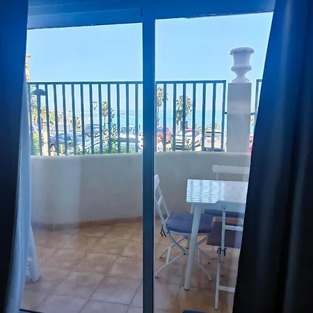 El Estudio De La Playa Benalbeach Vistas Al Mar